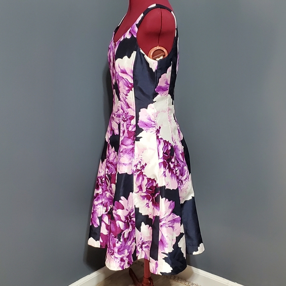 Dress Barn Black and Purple Floral Fit and Flare Cocktail Dress Size 6 - Picture 2 of 6